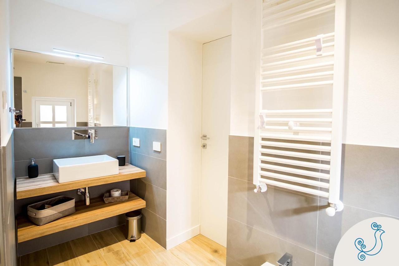 קליארי Karu Suites מראה חיצוני תמונה