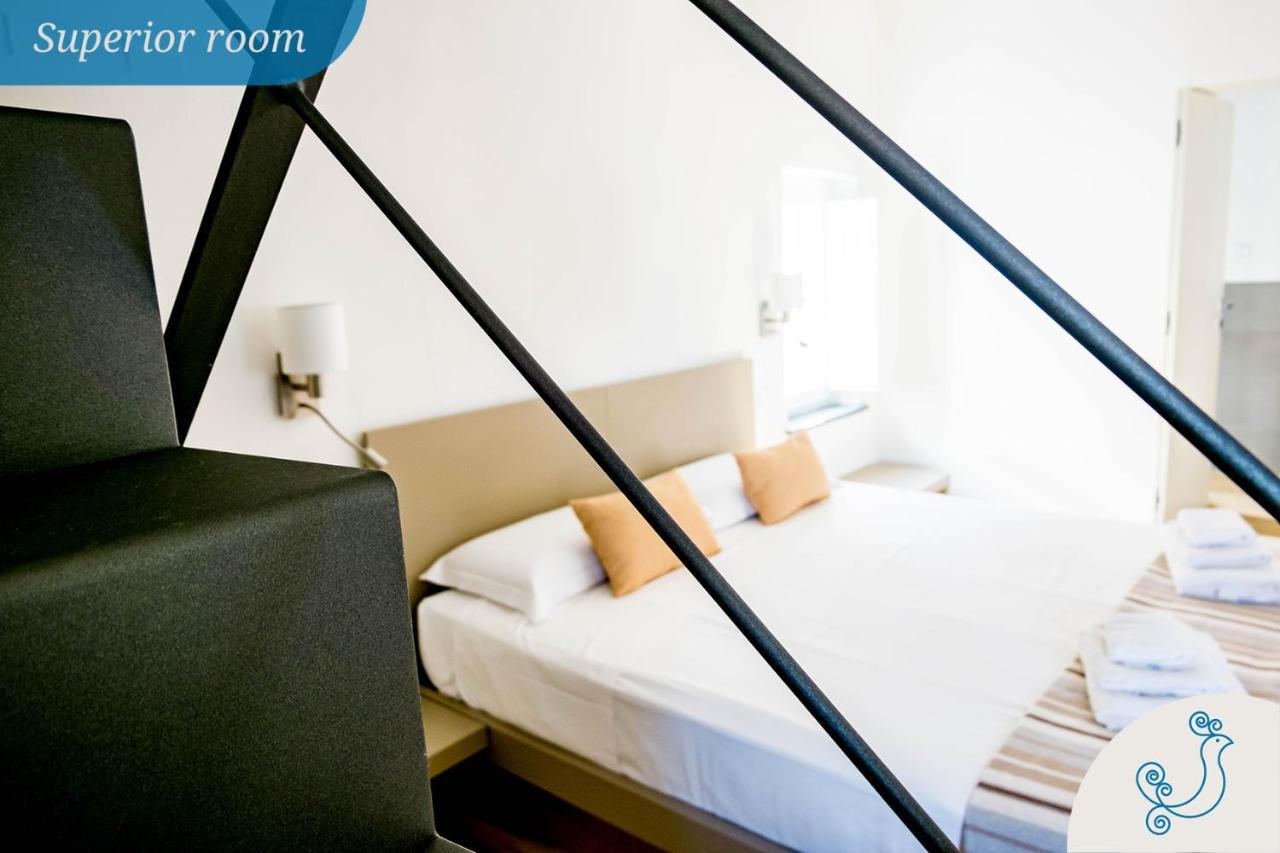 קליארי Karu Suites מראה חיצוני תמונה